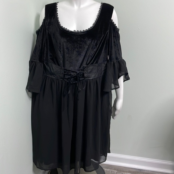 Torrid Women's Black Corset Sheer Velvet Cold Shoulder Dress - Picture 1 of 8